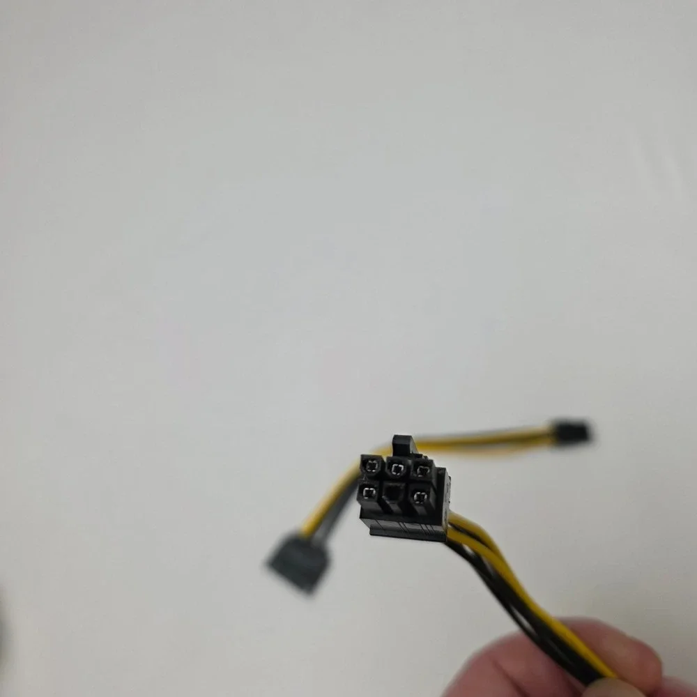 SATA 15-Pin‎ to 6-Pin PCI Express GPU Power Adapter Cable 2-Pack 6